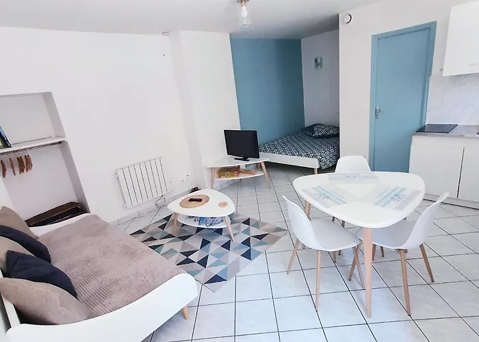 L\'Abrincat\'Studio, Centre Entre Donjon Et Vue Mont